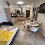 In - Balaton 54365 Apartman *