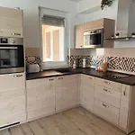 In - Balaton 54365 Apartman *