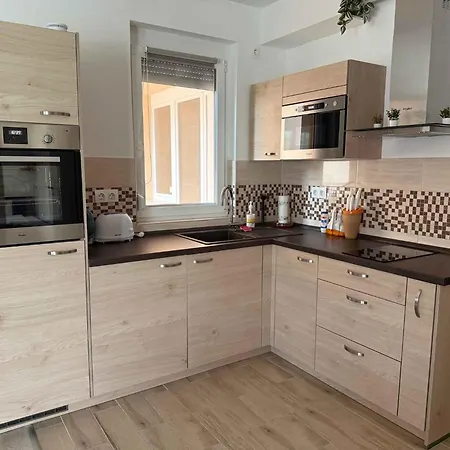 In - Balaton 54365 Apartman *
