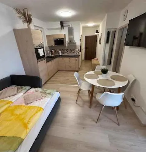 In - Balaton 54365 Apartament *